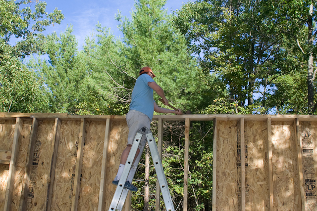 Assembling the walls of the garage.